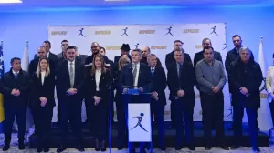 Medvedev pisao Dodiku: Očigledno je da su usmjereni ne samo protiv Vas i Vašeg tima