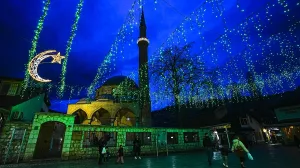 Stiže ramazan: Muslimani večeras klanjaju prvu teraviju, u četvrtak prvi dan posta