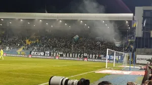 (FOTO) Željezničar rutinski do četvrtfinala: Plavi bez problema protiv Slavije na Grbavici