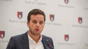 Ministar zdravstva KS otkrio u kakvom je stanju 17-godišnja djevojka koju je udario tramvaj