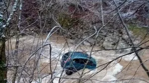 Teška nesreća kod Visokog: Sedmero povrijeđenih u strahovitom sudaru BMW-a i Renaulta