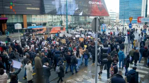 (FOTO i VIDEO) Banjalučani pružili podršku Sarajlijama: Ova borba ne poznaje entitetske granice