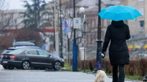 Snijeg izazvao haos u Austriji i Sloveniji: Lavina zatrpala autobus Snijeg izazvao haos u Austriji i Sloveniji: Lavina zatrpala autobus