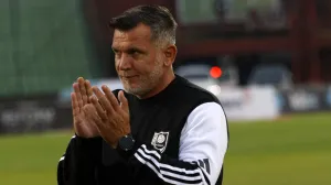 Zoran Zekić sve bliži novom trenerskom poslu, danas bi mogao biti dan odluke Zoran Zekić sve bliži novom trenerskom poslu, danas bi mogao biti dan odluke