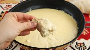 Savršena kombinacija za iftar: Tarhana čorba, hadžijski ćevap i bosanska salata