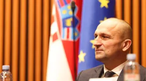 Milanović kontra Anušića: Hrvatska vojska neće sarađivati s Izraelom!