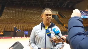 (VIDEO) Zmaj u društvu reprezentativnih saigrača proslavio rođendan