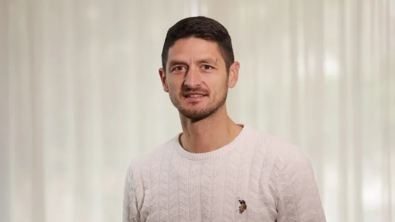 Miloš Stojčev: Husref me dovodi, ja dolazim i dočekuje me Jarni Miloš Stojčev: Husref me dovodi, ja dolazim i dočekuje me Jarni