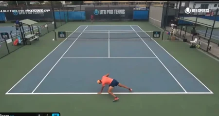 (VIDEO) Najbizarniji snimak u historiji tenisa: Niko ne može shvatiti šta se teniseru odjednom dogodilo…