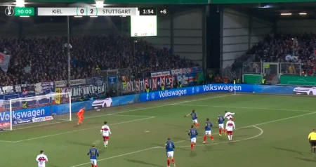 (VIDEO) Demirović upisao NAJBIZARNIJU asistenciju u karijeri, i komentatori su u čudu….