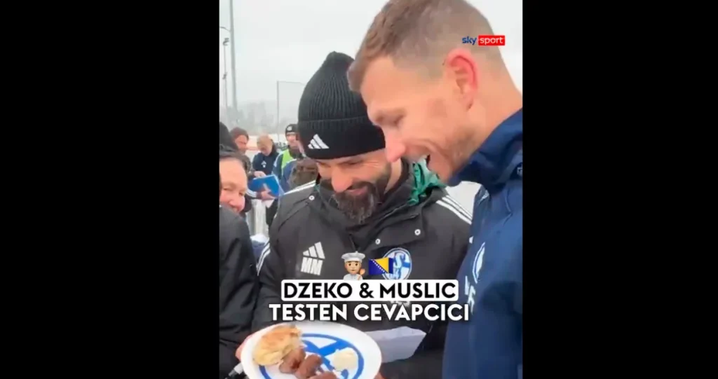 Poznato ko je donio ćevape na trening Schalkea, nisu u pitanju Bosanci…