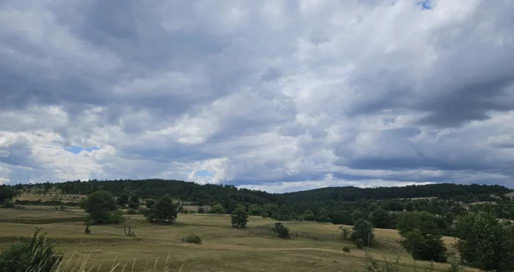 Oblačno s kišom danas širom BiH: Teško da će biti promjene i narednih dana