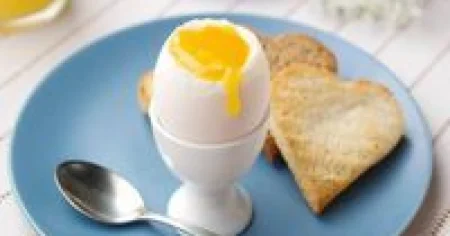 Trik koji mijenja sve: Oljuštite kuhano jaje za samo 5 sekundi