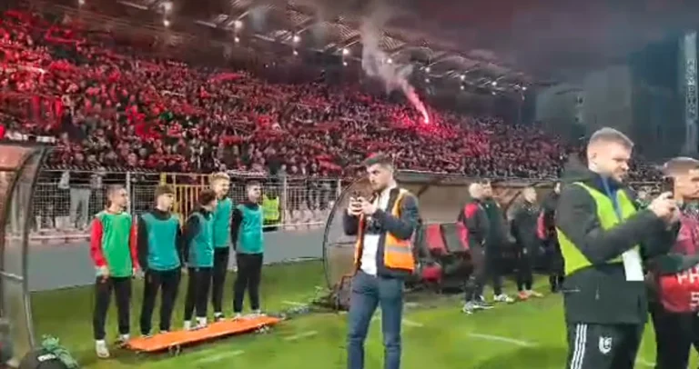 (VIDEO) Pogledajte kako su Robijaši otpjevali himnu pred početak utakmice