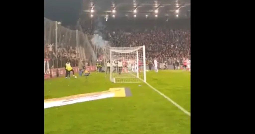 (VIDEO) LUDILO NA BILINOM POLJU: Sukobili se igrači Čelika i Sarajeva, nastao totalni haos