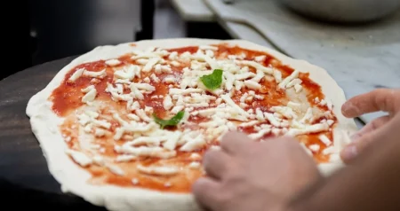 Lažna pizza od samo nekoliko sastojaka: Evo kako se pravi