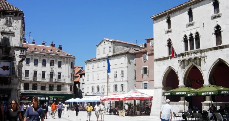 Turisti u Splitu u čudu: Uvedena im je neobična zabrana – nekima je ova mjera radikalna