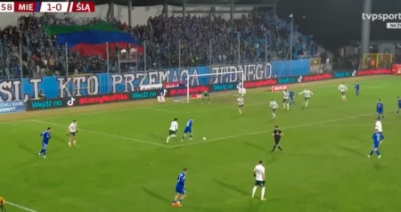 (VIDEO) Bivši igrač Viteza priredio MAGIJU u Poljskoj: Pogledajte ovaj FENOMENALAN gol