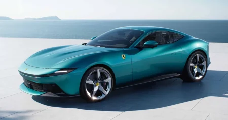 Muškarac zbunio policiju: Prima socijalnu pomoć, istovremeno vozi luksuzni Ferrari