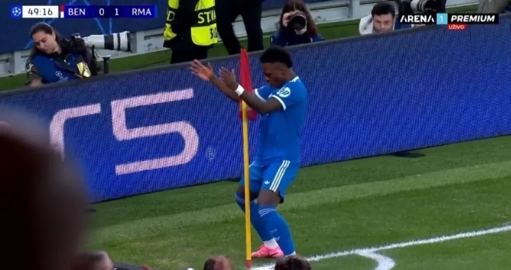 (VIDEO) Nisu ga mogli zaustaviti ni Dedić, ni cijela Benfica: Vinicius postigao NAJBOLJI gol u karijeri