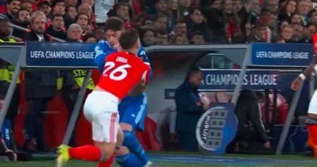 (VIDEO) SKANDALOZAN potez igrača Reala prošao nekažnjeno, da li je moguće da VAR nije reagovao?