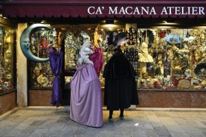 Olimp stiže u Veneciju – Počeo spektakularni karneval