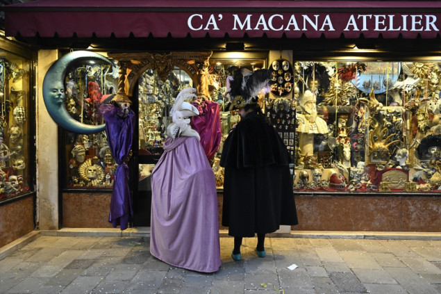 Olimp stiže u Veneciju – Počeo spektakularni karneval Olimp stiže u Veneciju – Počeo spektakularni karneval
