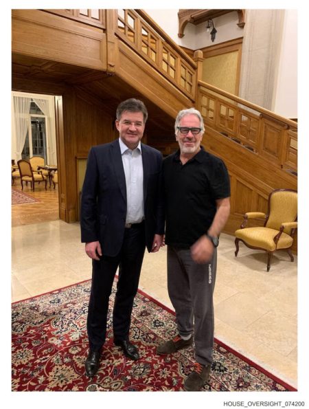 Mnoga poznata imena pojavljuju se u Epsteinovim dosjeima, šta znamo do sada