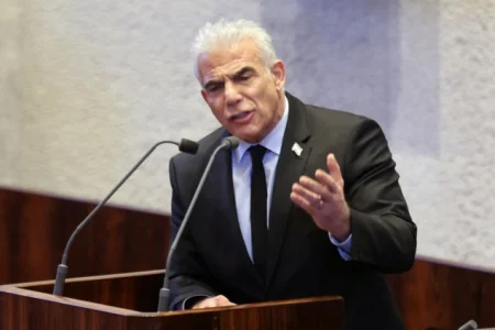 Lider opozicije: Izraelska vlada šalje vojsku u rat na više frontova bez strategije