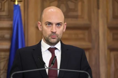 Francuska će pozvati ambasadora SAD-a na razgovor zbog neprimjerenih komentara o poginulom aktivisti Francuska će pozvati ambasadora SAD-a na razgovor zbog neprimjerenih komentara o poginulom aktivisti