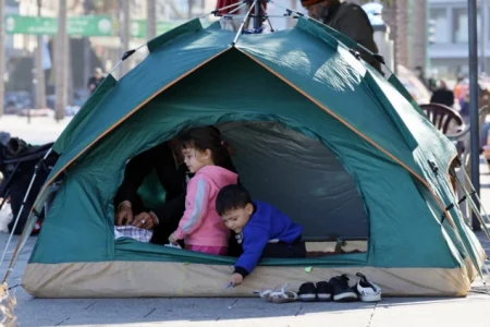 Više od 370.000 djece raseljeno u Libanu, 121 ubijeno