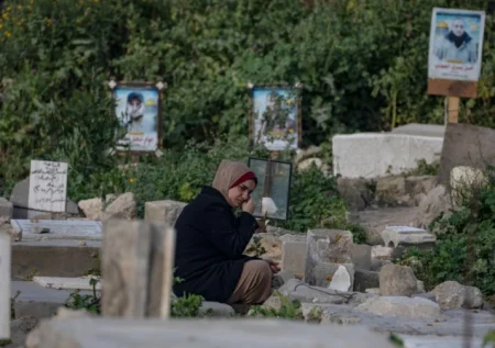 Najmanje pet osoba poginulo u izraelskim napadima na Gazu Najmanje pet osoba poginulo u izraelskim napadima na Gazu