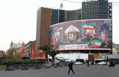 Iran poručuje da se Hormuški moreuz neće vratiti na staro: Tranzit će zavisiti od naše dozvole