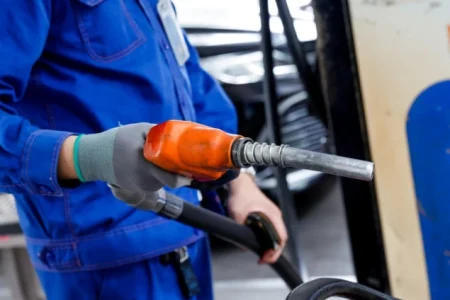 U Sloveniji ukinuto ograničenje točenja goriva