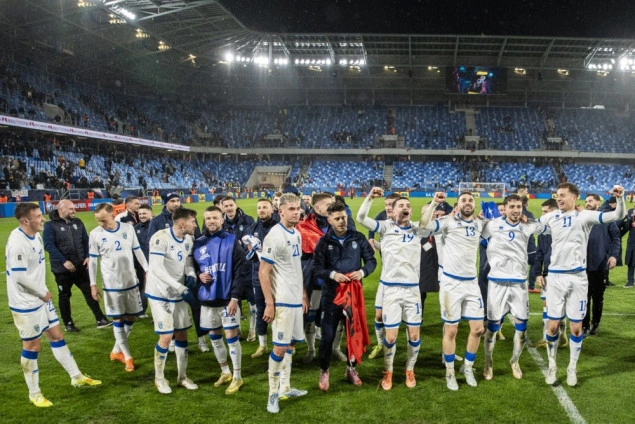 Fudbaleri Kosova dobili 500.000 eura od kosovske Vlade zbog plasmana u finale baraža za SP Fudbaleri Kosova dobili 500.000 eura od kosovske Vlade zbog plasmana u finale baraža za SP