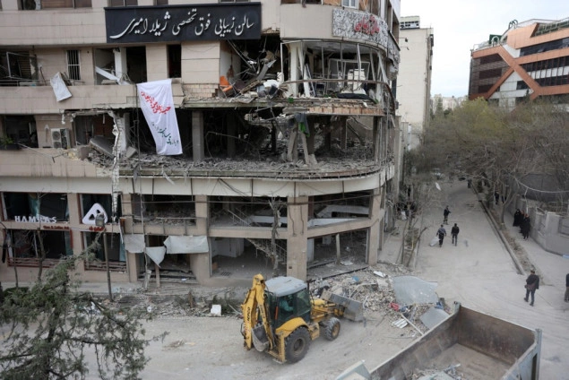 Crveni polumjesec navodi da je više od 100.000 civilnih objekata oštećeno u Iranu