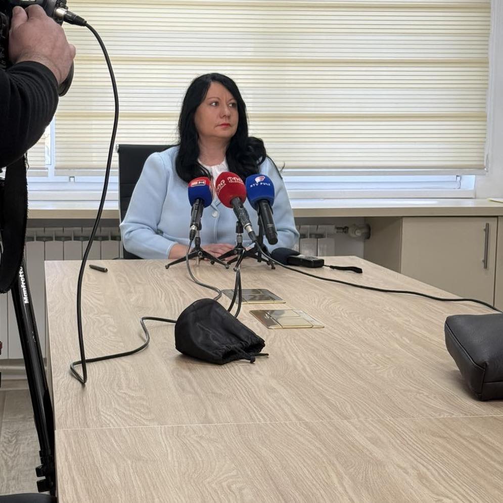 JP PUTEVI BRČKO: Danas je održana konferencija za novinare u prostorijama JP “Putevi Brčko”.Tema … JP PUTEVI BRČKO: Danas je održana konferencija za novinare u prostorijama JP “Putevi Brčko”.Tema …