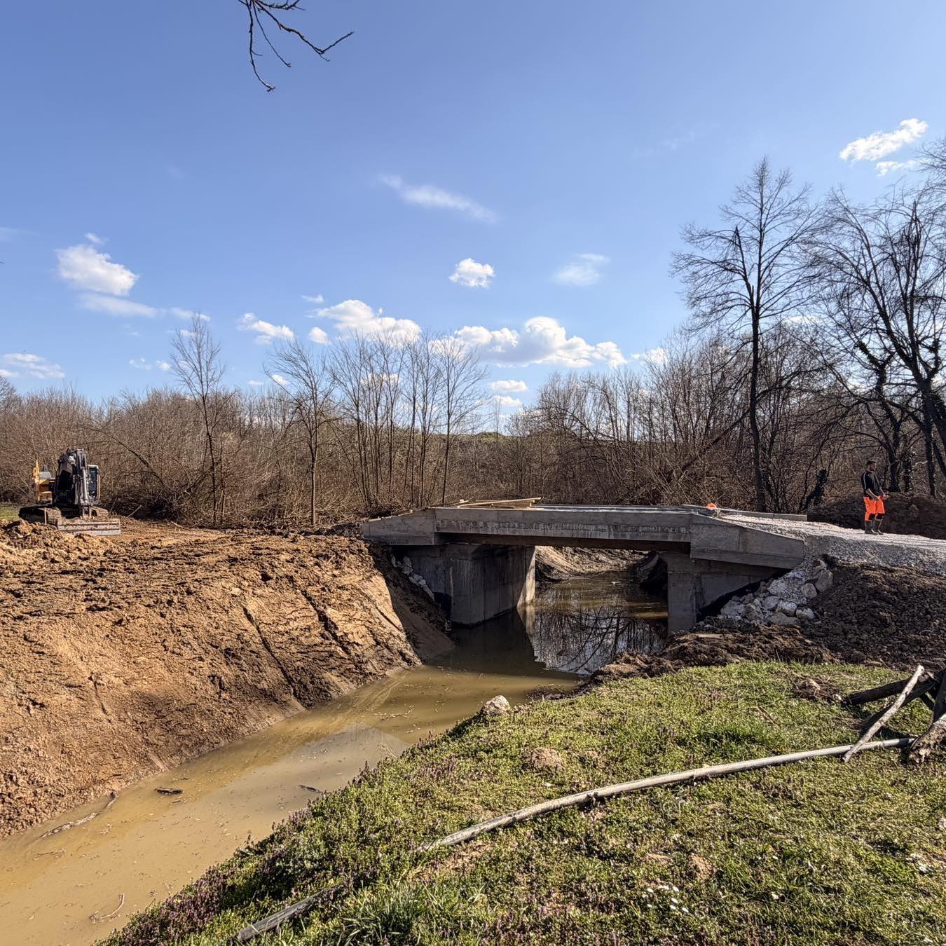 JP PUTEVI BRČKO: Radovi na izgradnji mosta u Dubravama se privode kraju. Pripreme za asfalt.