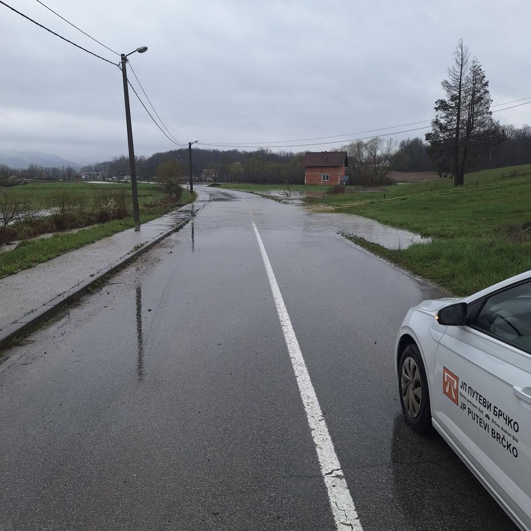 JP PUTEVI BRČKO: 

 Zbog obilnih padavina došlo je do značajnog porasta vodostaja, što je uzrokov…