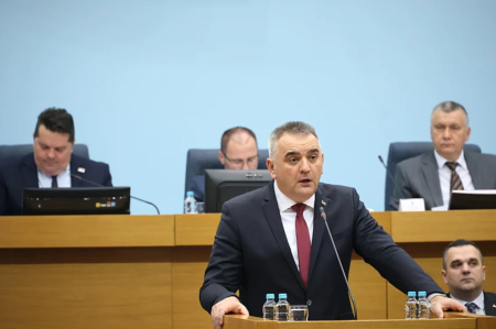 Manipulacije procedurama: Zašto su tvrdnje o neustavnosti Vlade RS pravno neutemeljene?