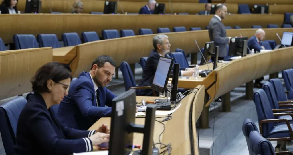 Počela sjednica Predstavničkog doma PSBiH: Na dnevnom redu i ukidanje akciza na gorivo