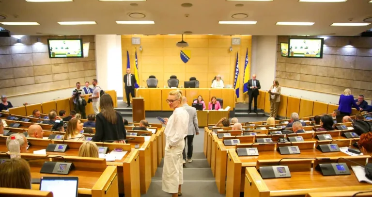 Odgoda u posljednji čas: Pomjerena sjednica Doma naroda Parlamenta FBiH