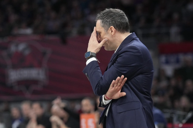 Košarkaši Zvezde poslije produžetka pobijedili Baskoniju u Evroligi Košarkaši Zvezde poslije produžetka pobijedili Baskoniju u Evroligi