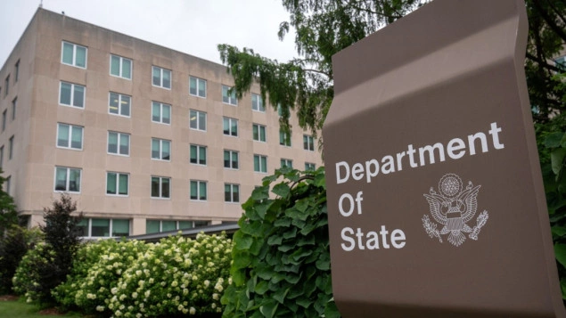 SAD dodale 12 zemalja na spisak onih čiji građani moraju da polože 15.000 dolara za vizu