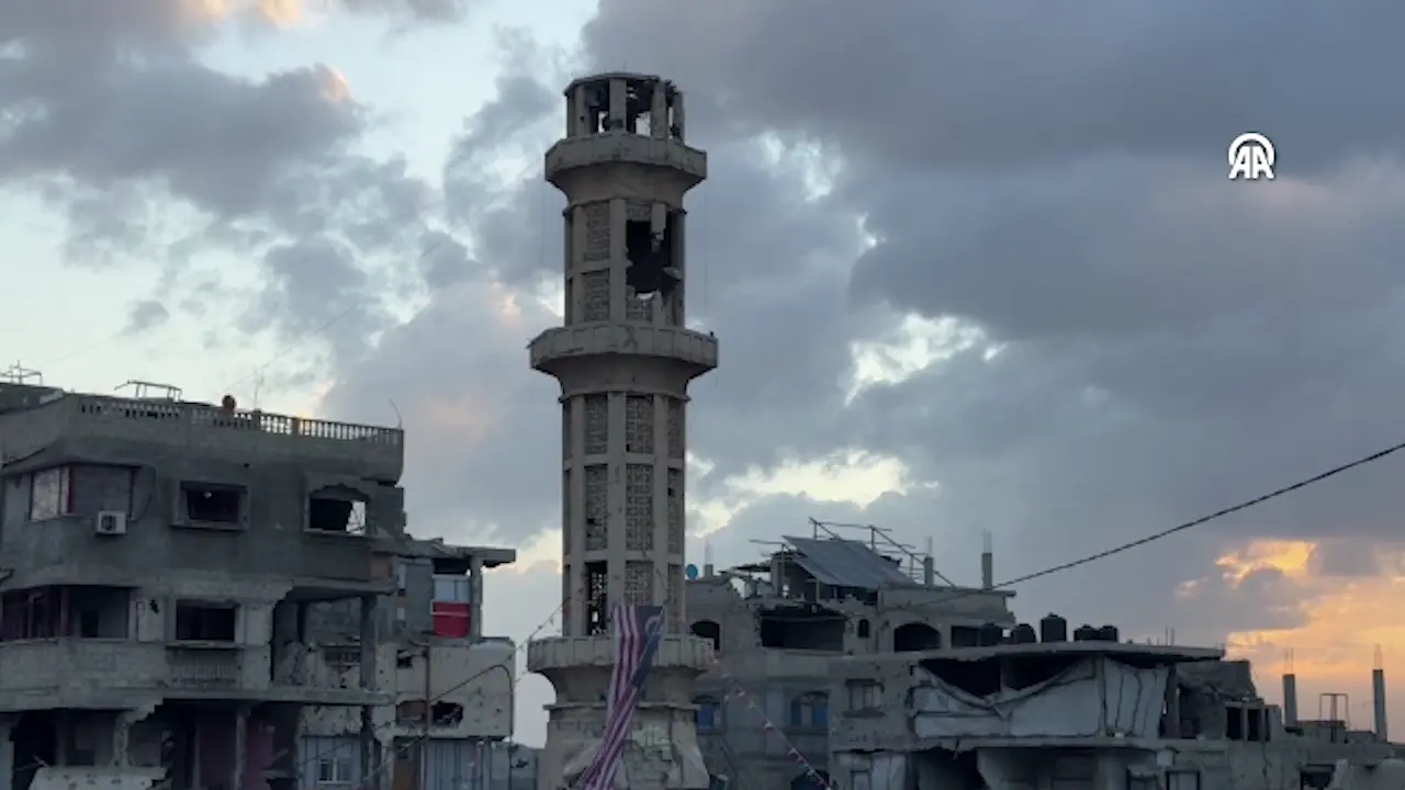 Vjernici u Gazi treću godinu zaredom obilježavaju Ramazanski bajram na ruševinama džamije