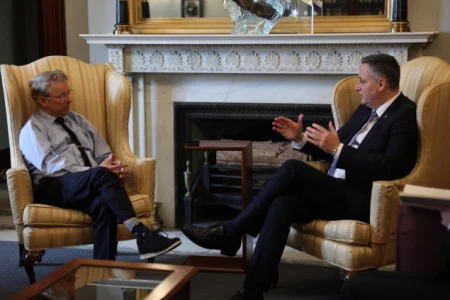 Bećirović s republikanskim senatorima Random Paulom i Marshom Blackburn