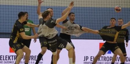 Rukometaši Izviđača sa pet golova prednosti idu na revanš u Češku