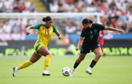 Uslovna kazna i četvorogodišnja zabrana dolaska na stadione zbog vrijeđanja fudbalerke Jess Carter