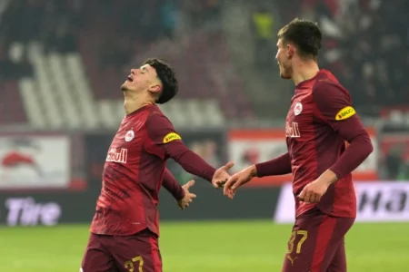 Kerim Alajbegović sjajan u ubjedljivoj pobjedi Red Bull Salzburga Kerim Alajbegović sjajan u ubjedljivoj pobjedi Red Bull Salzburga