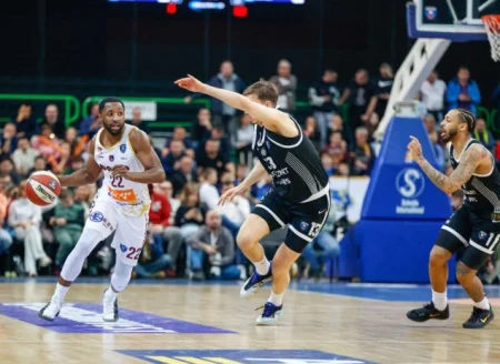 Košarkaši Bosne večeras gostuju Partizanu